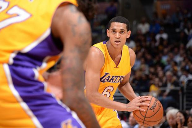 Clarkson Menolak Berlumut...
