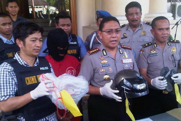 Tak Terima Utang Ditagih,...