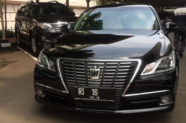 Alasan Jokowi Naikkan...