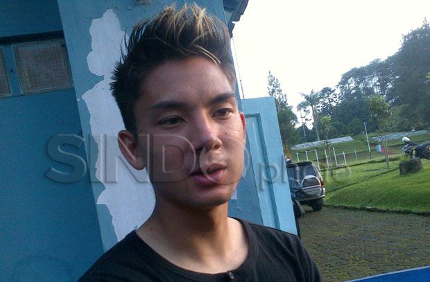 Kim Kurniawan : Lawan...