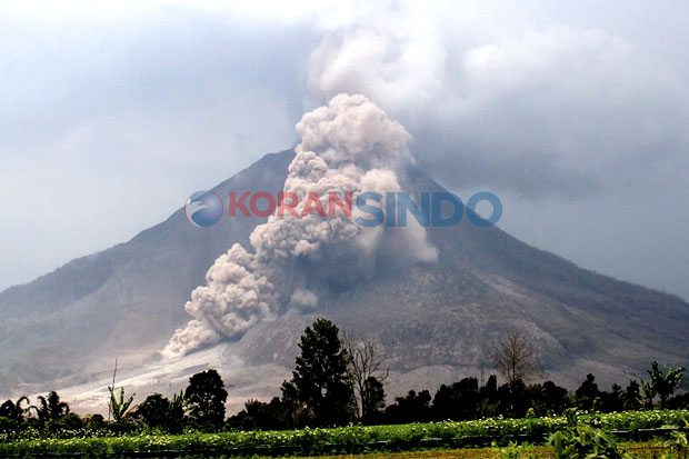 Luncuran Awan Panas...