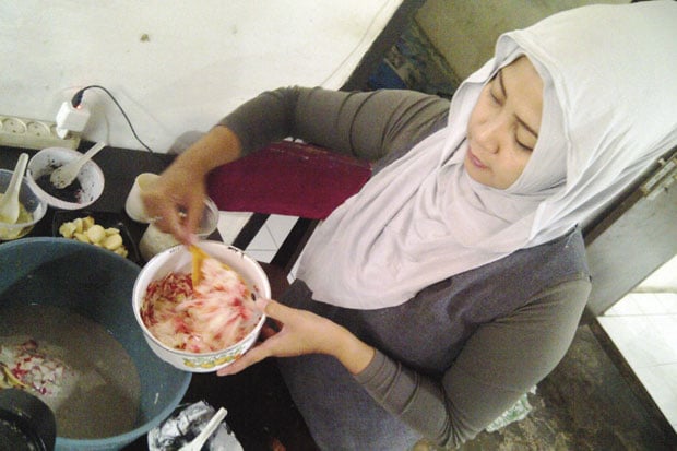 Jualan Cipuk Raup Untung...