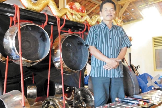 Membumikan Seni untuk...