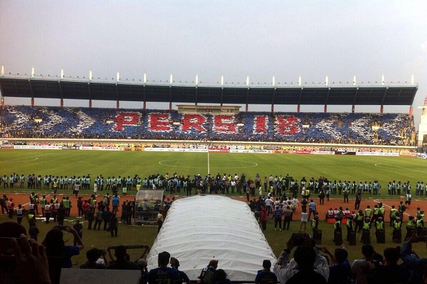 Demi Persib, Bobotoh...