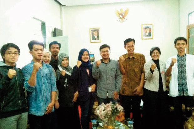 Dema UIN SGD Gelar New...