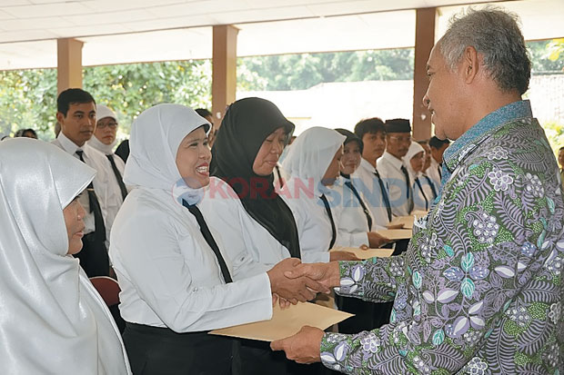 Guru Penerima Sertifikasi...