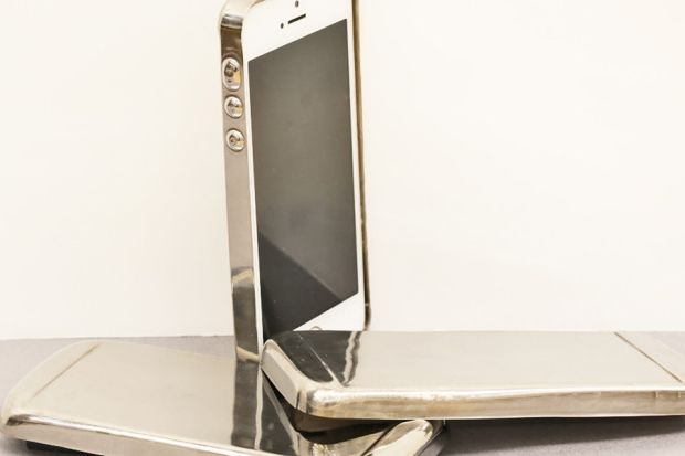 Casing Smartphone Ini...