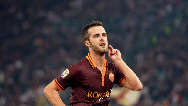 Gelandang Roma Diperebutkan...