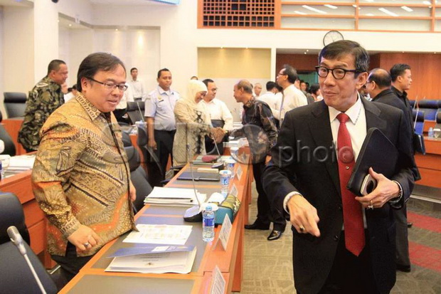 Menkumham Ngotot SK...