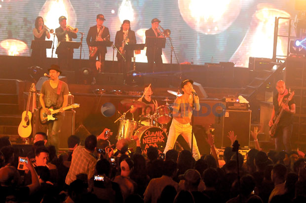Slank Lebih Berwarna