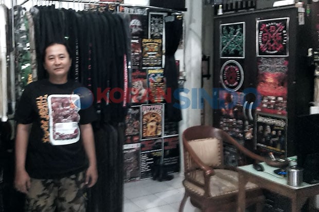 Daripada Beli Kaus Selalu...
