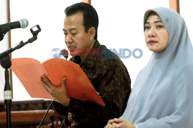 Ade Swara dan Istri...