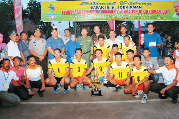 Bupati Soekirman Dukung...
