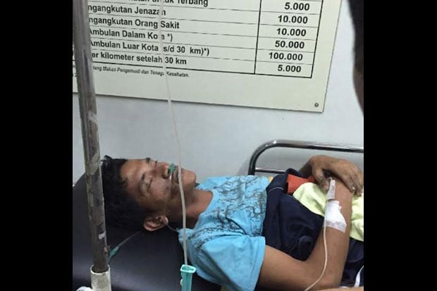 Nekat Masuk Roda Pesawat,...