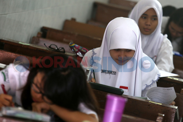 Kerahasiaan Naskah UN...