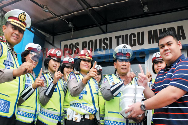 Nasi Bungkus Jadi Pengobat...