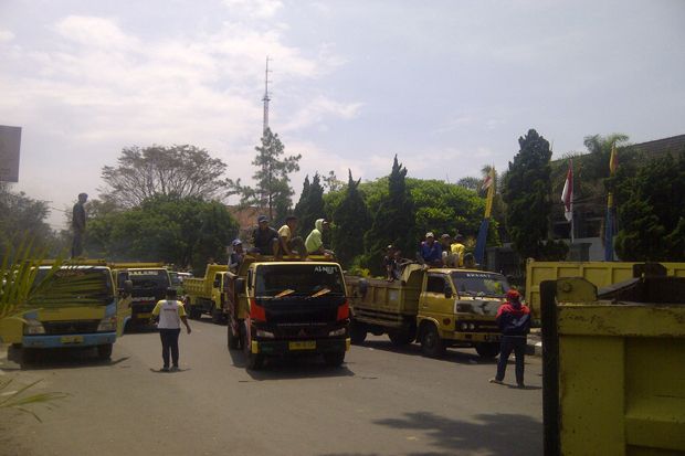 Tambang Pasir Ditutup,...