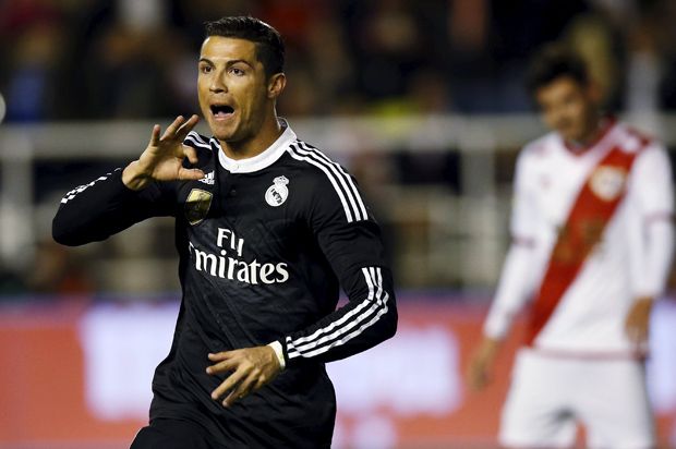 Ronaldo Cetak Gol Ke-300,...