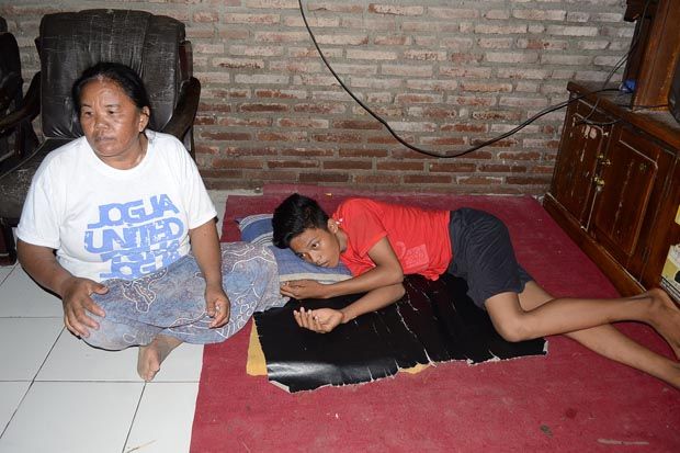 Dianiaya Guru, Siswa...