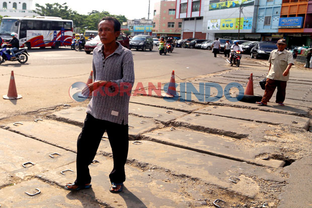 Percuma Jalan Diperbaiki...
