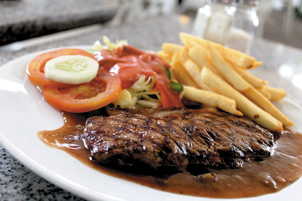 Steak Lokal Rasa Internasional