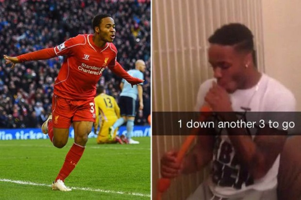 Raheem Sterling Merokok...