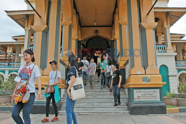Jejak Perlawanan Multatuli...
