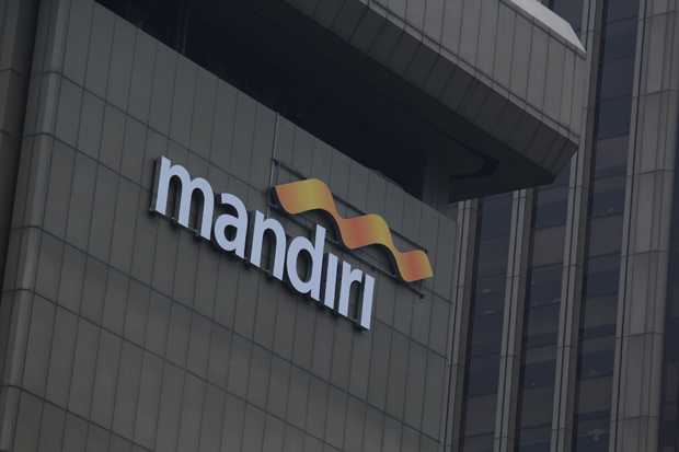 Bank Mandiri Layani...