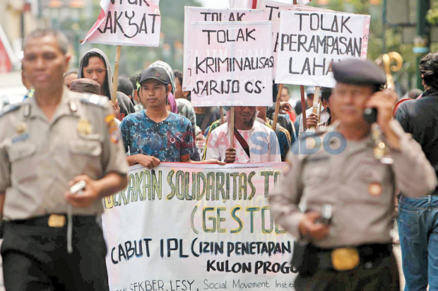 Penolak Bandara Minta...