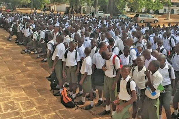 Sekolah di Sierra Leone...