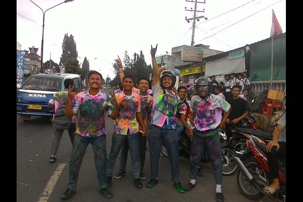 Selesai UN, Pelajar...