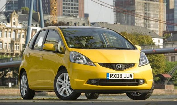 Honda Jazz dan Mitsubishi...