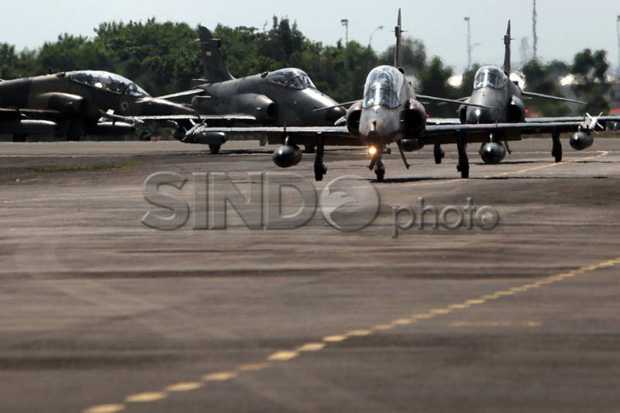 Pesawat F-16 Terbakar...