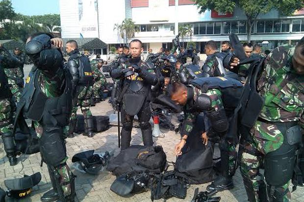 Disaksikan Jokowi, Personel...