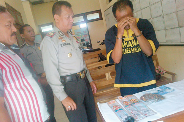 Dengan Ritual, Gus Ari...