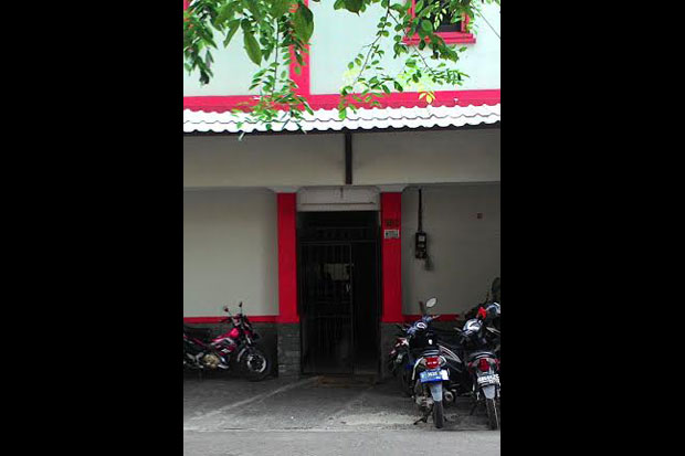 Ketua RT Indekos Deudeuh...