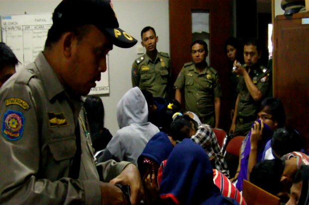 Rayakan UN, Pasangan...