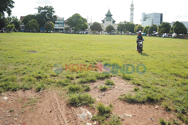 Alun-alun Kota Pekalongan...