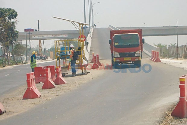 Jembatan Layang Blok...