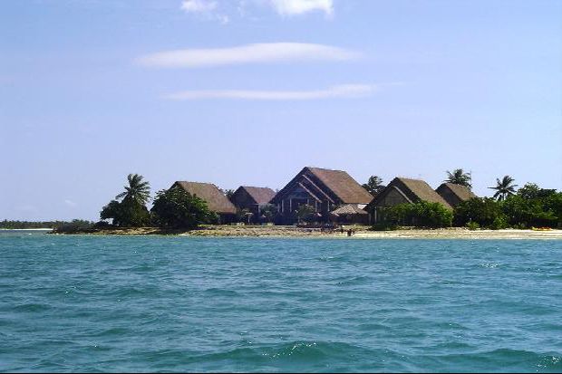 Menikmati Senja di Pulau...