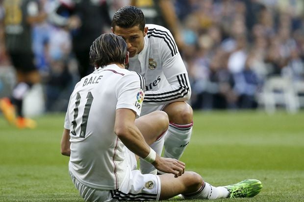 Main Tiga Menit, Bale...