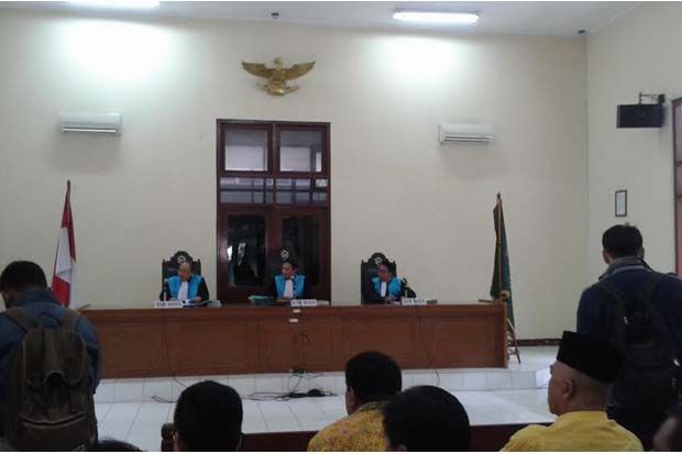 Laica Marzuki: Sengketa...
