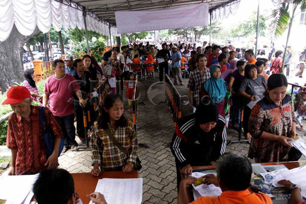 Ribuan Masyarakat Miskin...