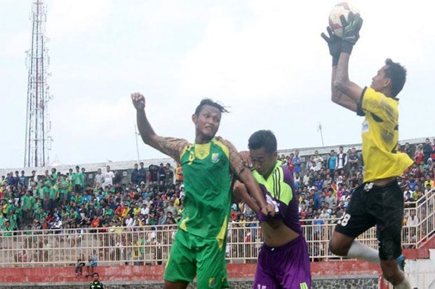 Robby Fajar Bikin Garang...