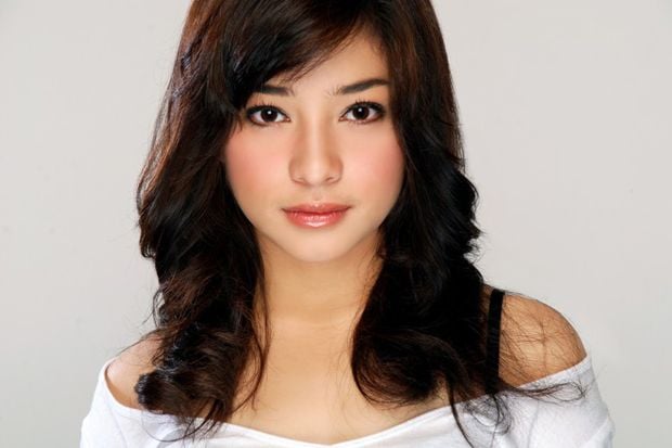 Nikita Willy: Mama Adalah...