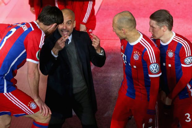 Main di Allianz Arena,...