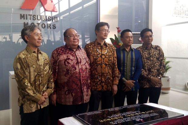 Dealer Mitsubishi Ke-235...