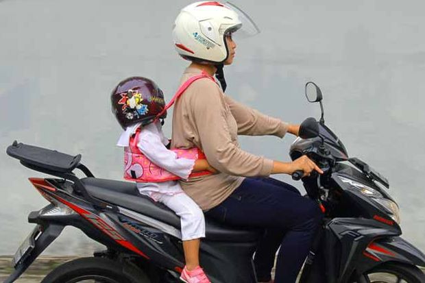 Jangan Bonceng Anak...
