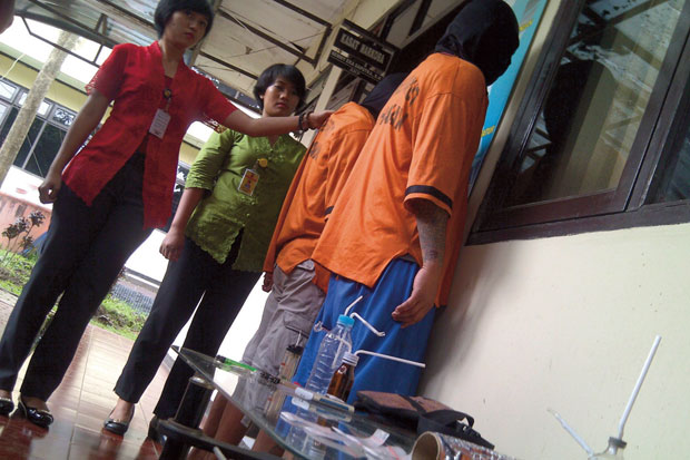 Batu Akik Dibarter dengan...