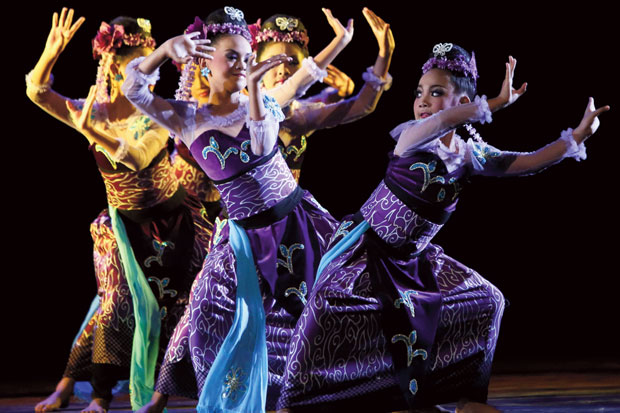 Pertontonkan Seni, Teater,...